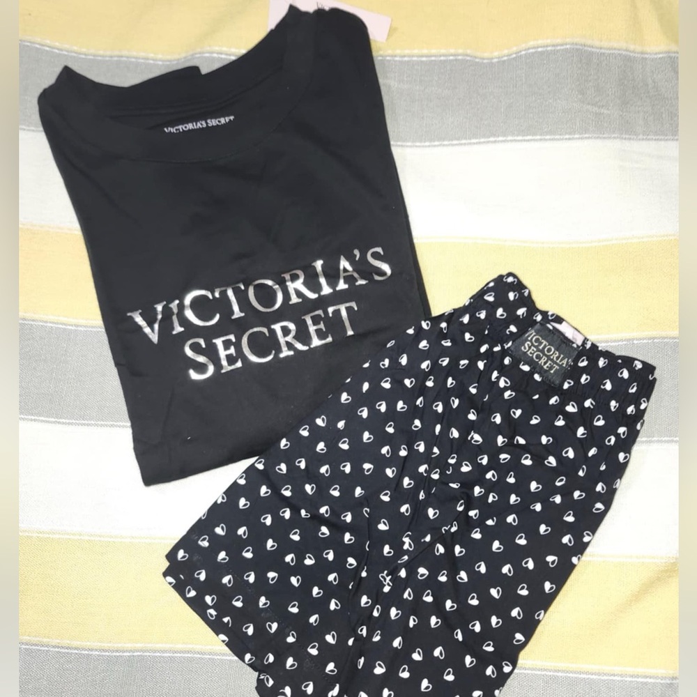 Victoria Secret Teejama Set Size Large NWT - Picture 7 of 10